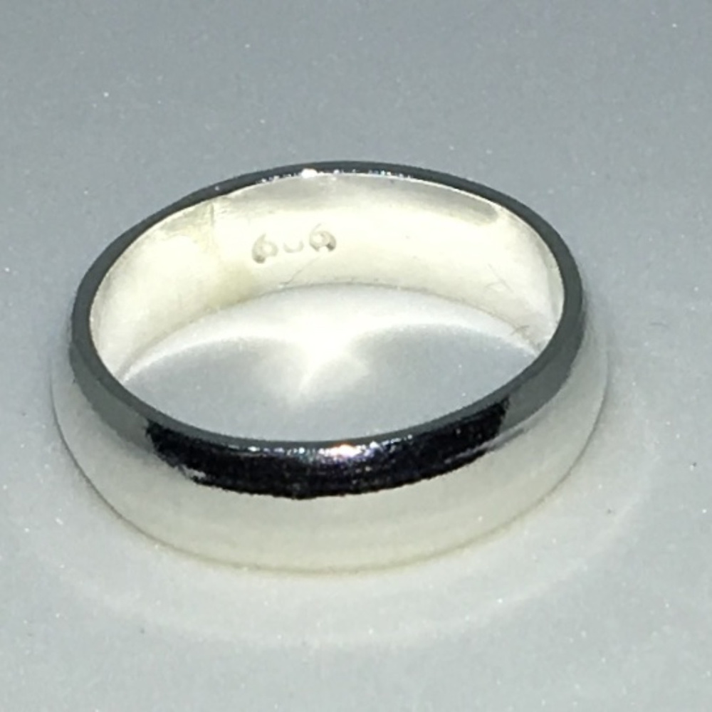 Size 3 Plain Slim Solid SIlver Ring Band - Picture 4 of 4